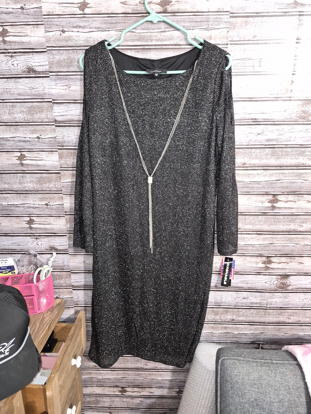 R&M RICHARDS Sparkle Knit Long Sleeve Shift Dress - Black